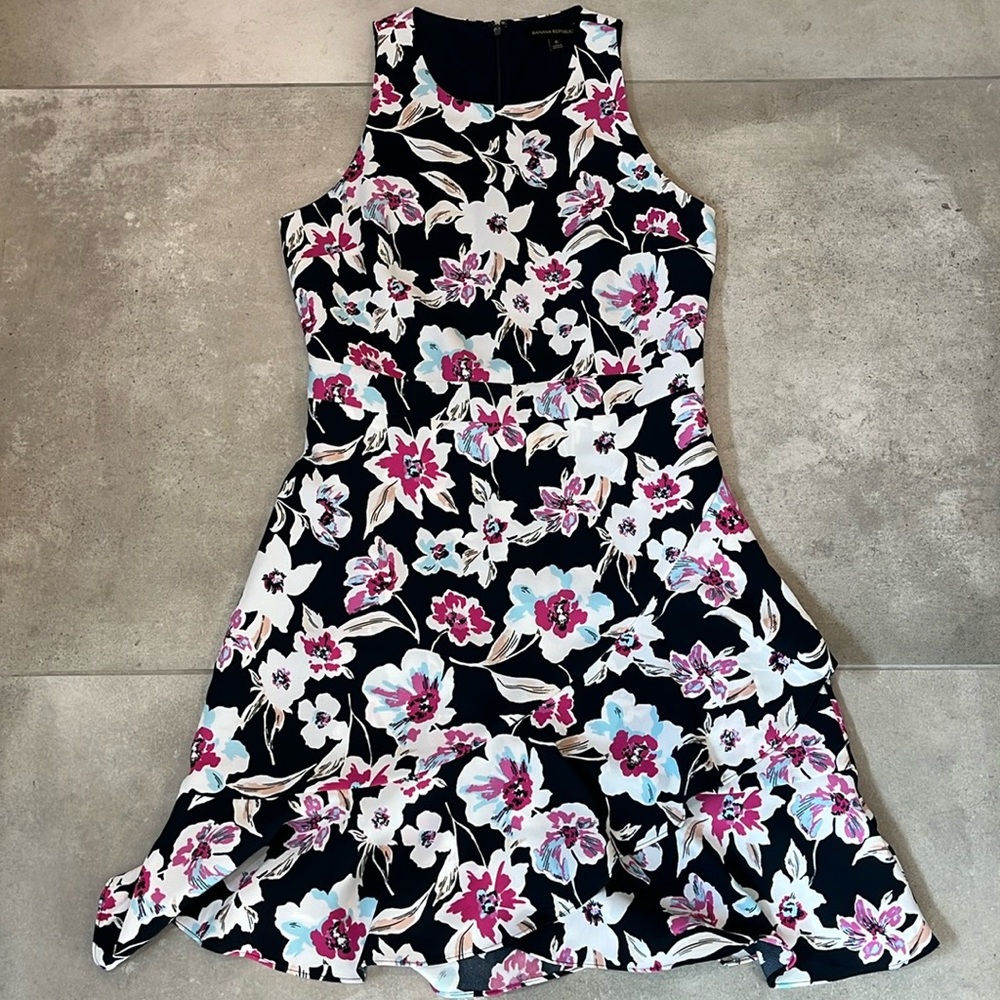 Like new, Banana Republic Dress